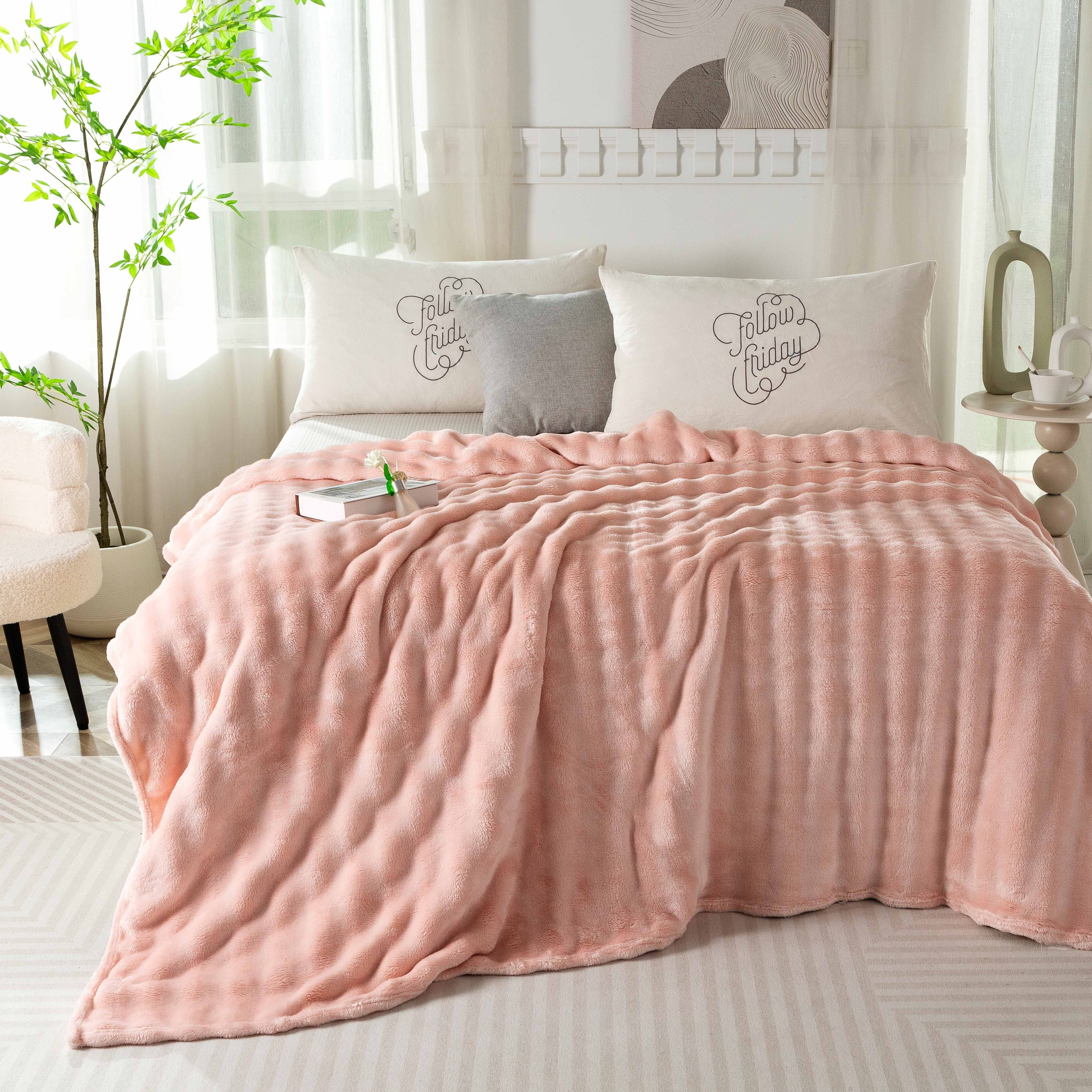 ultra velvet flannel throw blanket thick warm reversible for couch naps camping travel details 2