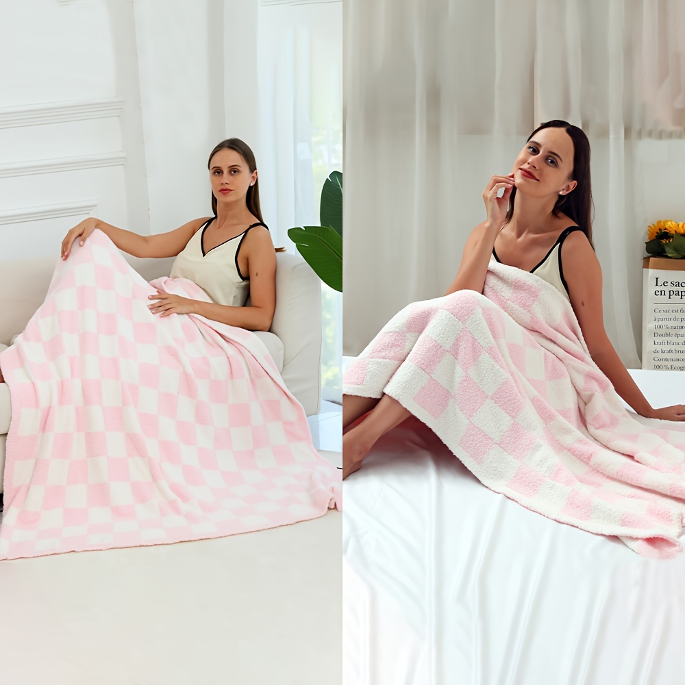 2 pieces soft and warm blanket checkerboard suitable for sofa office bed camping blanket details 1